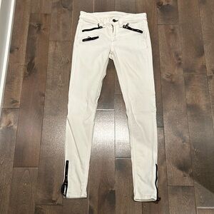 Rag and bone low rise skinny in white size 26